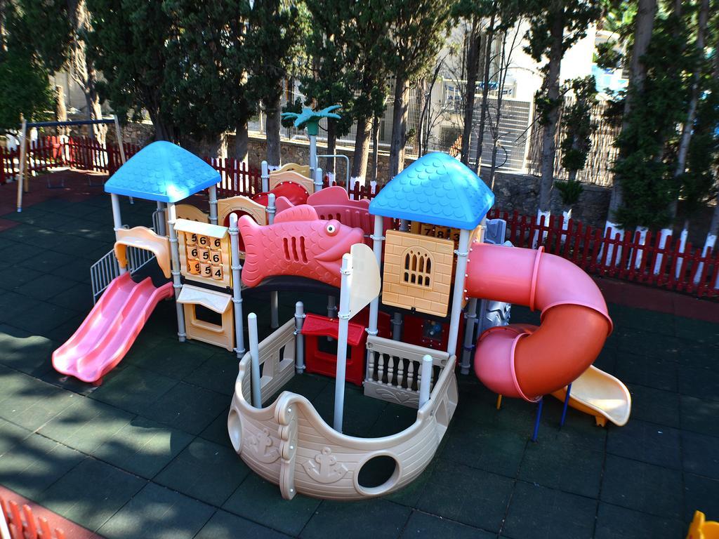 Kamares Apartments Εε Poros Town Luaran gambar