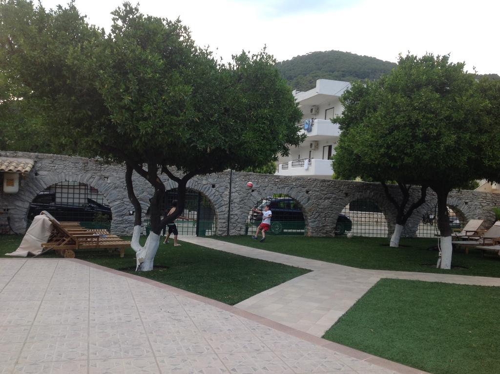 Kamares Apartments Εε Poros Town Luaran gambar